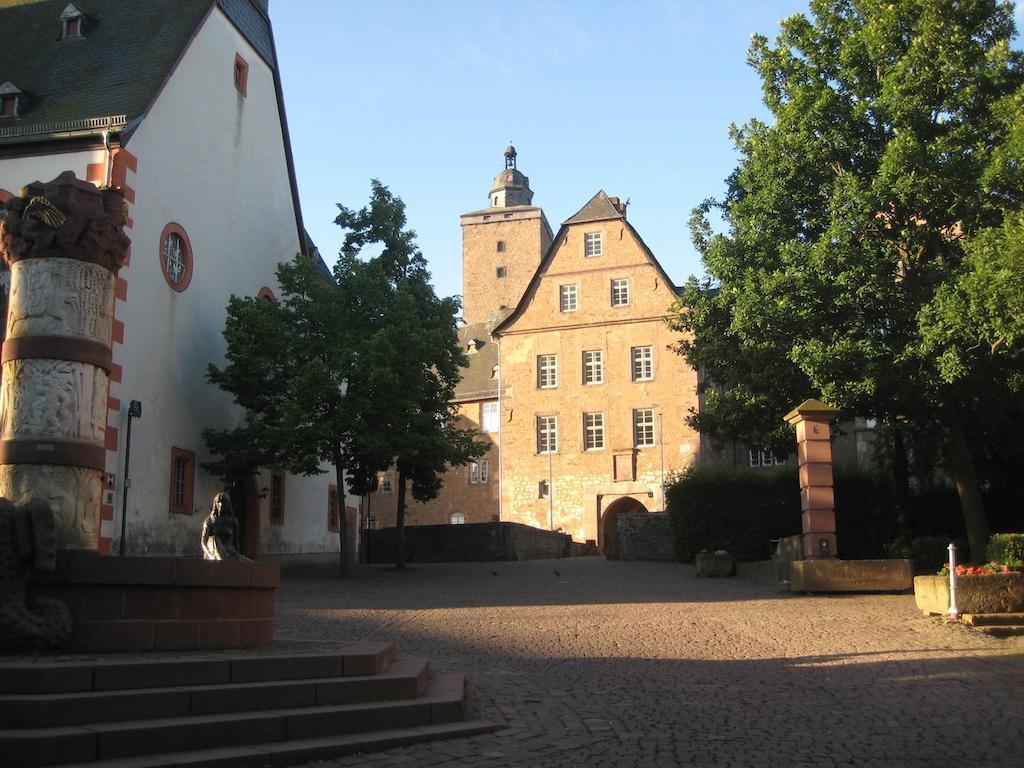 Burgmannenhaus Otel Steinau an der Straße Dış mekan fotoğraf